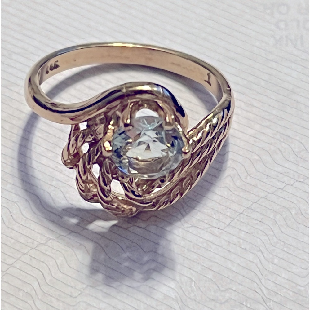 14kt Natural Aquamarine Solitaire Nautilus Style Ring
